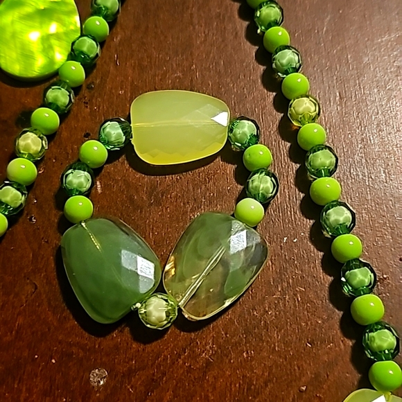 3pc Designer Jewel Set, Necklace, Bracelet, Earrings, Glass/Stone/Plastic Beads - Picture 3 of 8